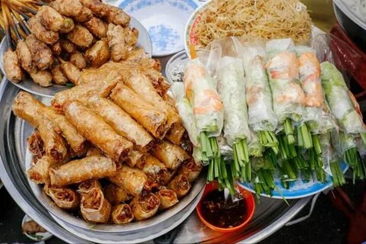 Mỹ Tâm: Họa mi tóc nâu và mối quan hệ với học trò