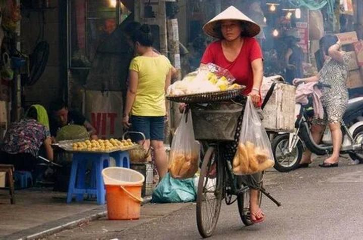 Xu hướng 1 người vừa mua Labubu giá: Hotspot Matrix tiết lộ bí quyết video viral